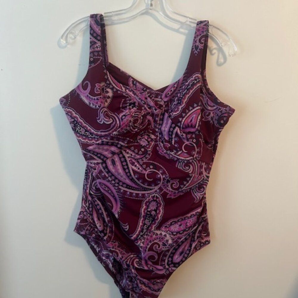 Lands' End Purple Pasiley Slender Carmela underwire 1 piece Swimsuit, size 14DDD